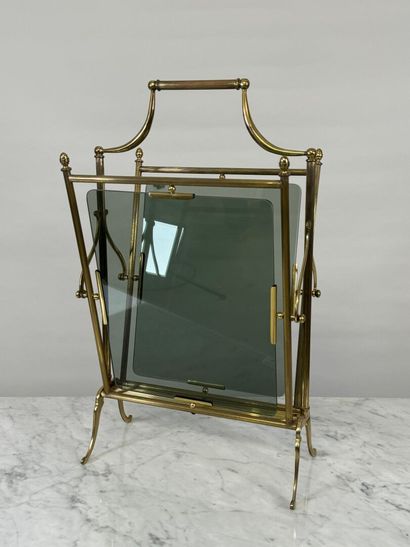 Magazine rack in brass and smoked glass,...