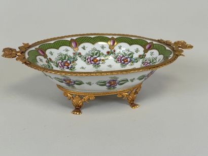 Ceramic bowl with two handles, polychrome...