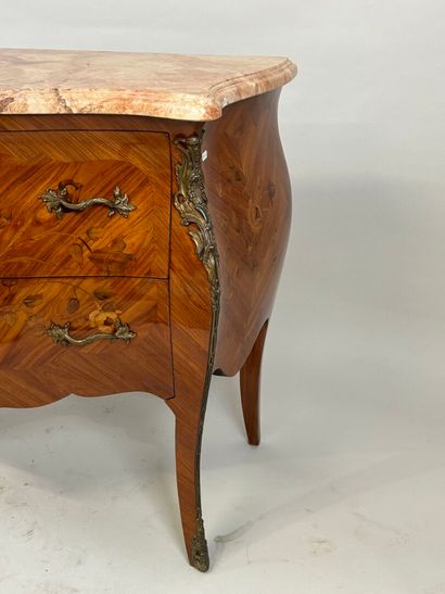 Curved chest of drawers in wood and veneer,...
