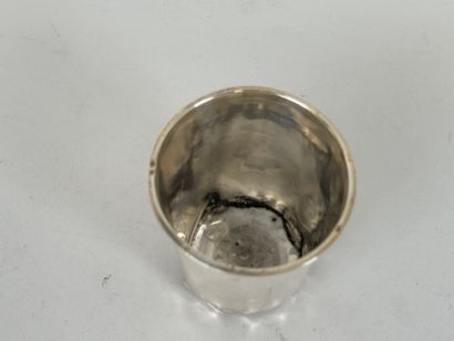 Timbale en argent, poinçon Minerve.
Poids...