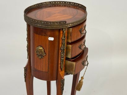 Oval-shaped bedside table in wood and inlaid-style...