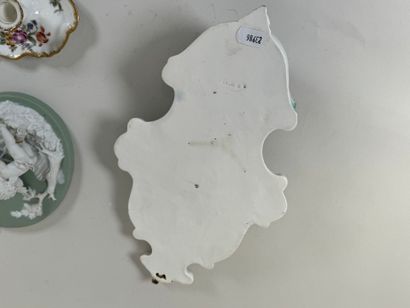 Lot including :
- polychrome ceramic stoup...