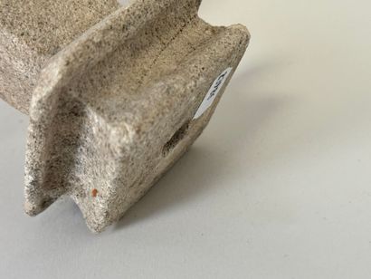 Element in reconstituted stone with foliage...