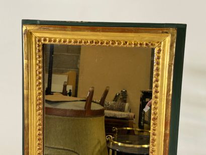 Miroir rectangulaire en bois doré et laqué...