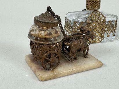 Small inkwell in regula and chased brass...