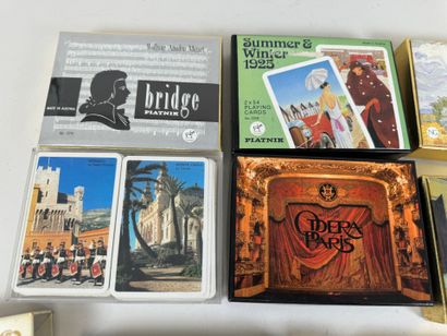 Important lot de jeux de cartes dont Van...
