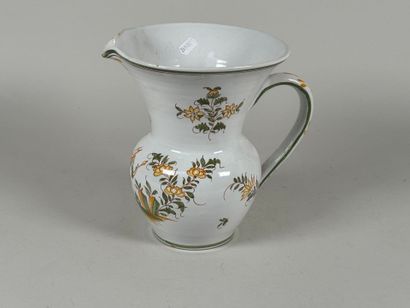 Émile TESSIER (1887-1971) in MALICORNE.
White...