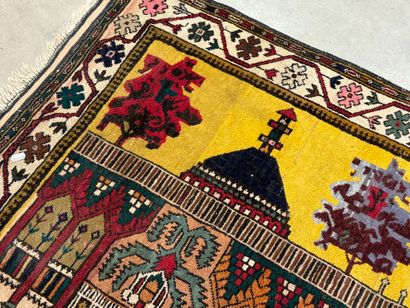 MIRHAB, 20th century.
Afghan hand-knotted...