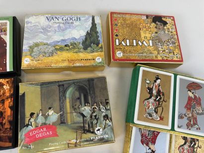 Important lot de jeux de cartes dont Van...