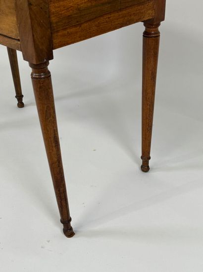 Small flap desk in wood and veneer opening...