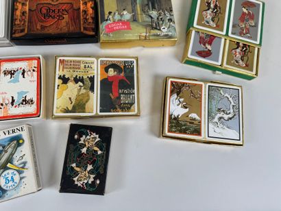 Important lot de jeux de cartes dont Van...