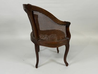 Fauteuil de bureau en bois mouluré et sculpté,...