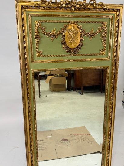 Large overmantel in gilded wood, lacquered,...