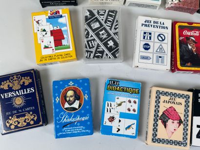 Collection de vingt-quatre jeux de cartes,...