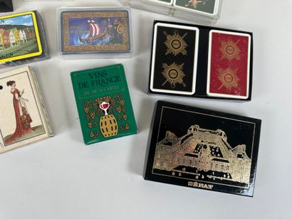Important lot de jeux de cartes dont Sénat,...