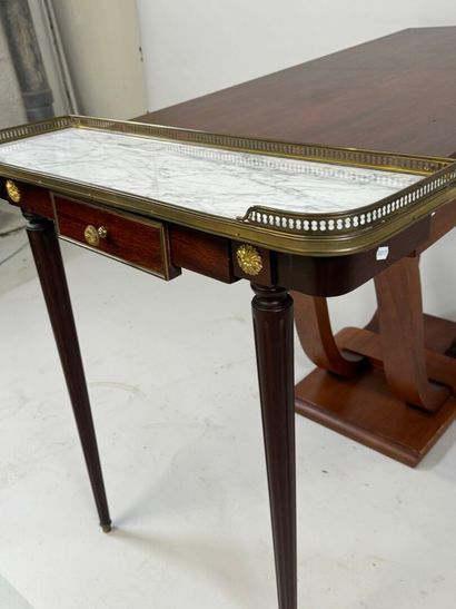 Small console in stained wood, opening with...