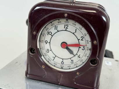 TAXIMETRE TAXIPHONE à Paris.
Pointeuse d'atelier...