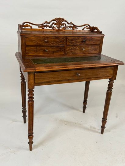 Step desk in wood, opening with a drawer...