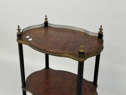 Wood and veneer three-tiered sellette, brass...
