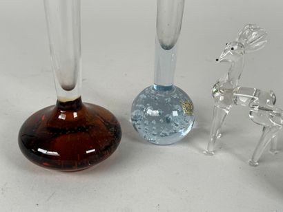 KOSLA, SWEDEN.
Deux vases soliflore, la base...