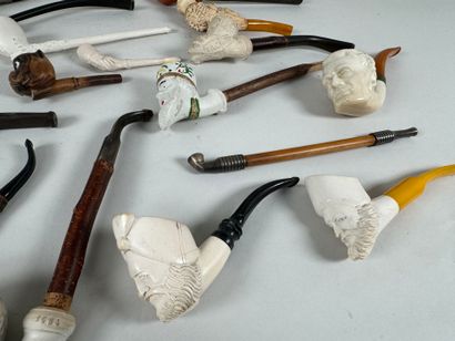 GAMBIER, GOEDEW, NARGUILEH, JACOB et divers...
Collection...