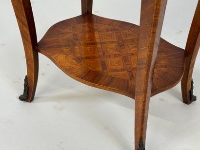 Bedside table in wood and marquetry opening...