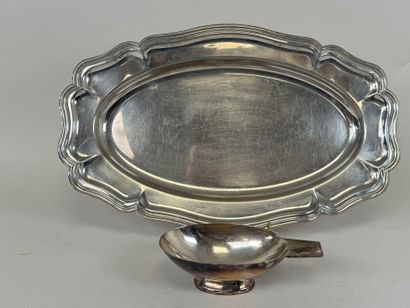 GALLIA pour CHRISTOFLE.
Saucière sur talon...