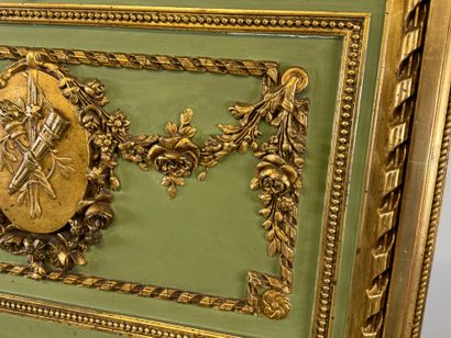 Large overmantel in gilded wood, lacquered,...