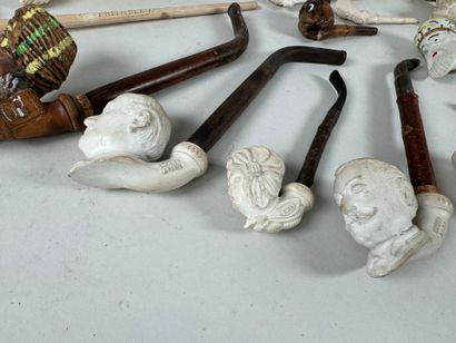 GAMBIER, GOEDEW, NARGUILEH, JACOB et divers...
Collection...