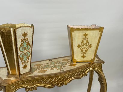 Molded, lacquered and gilded wood lot including...