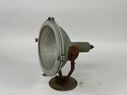 HOLOPHANE.
Important projecteur industriel...