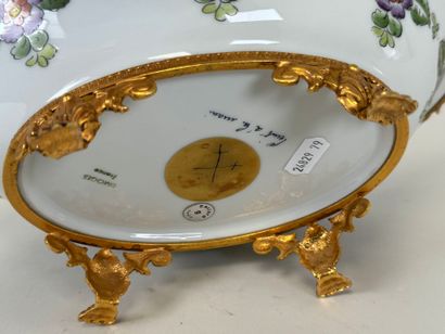 Ceramic bowl with two handles, polychrome...