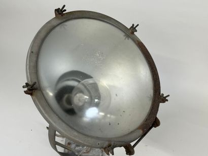 Cie des lampes, MAZDA, PARIS.
Important projecteur...