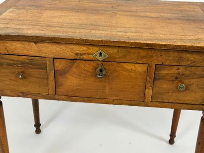 Small flap desk in wood and veneer opening...