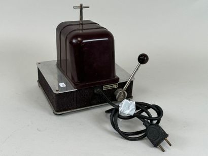 TAXIMETRE TAXIPHONE à Paris.
Pointeuse d'atelier...