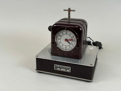 TAXIMETRE TAXIPHONE à Paris.
Pointeuse d'atelier...