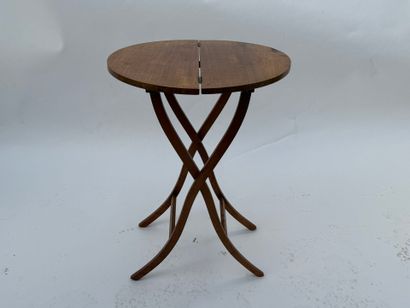 Petit guéridon circulaire pliant en bois...