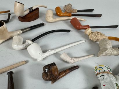 GAMBIER, GOEDEW, NARGUILEH, JACOB et divers...
Collection...