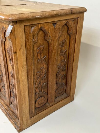 Church chest in molded and carved oak decorated...