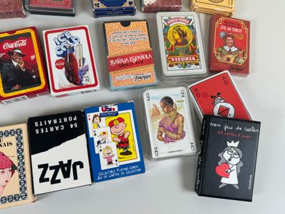 Collection de vingt-quatre jeux de cartes,...