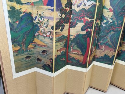 ASIA, 20th century.
Ten-leaf folding screen...