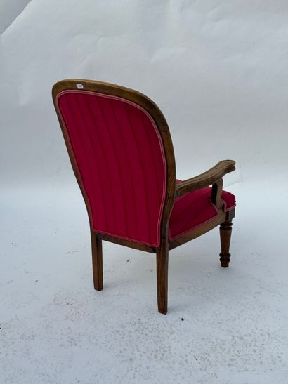Petit fauteuil d'enfant en bois naturel mouluré,...