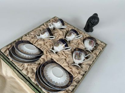 Ensemble de six tasses et sous-tasses en...