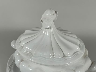 Large white ceramic soup tureen and display...