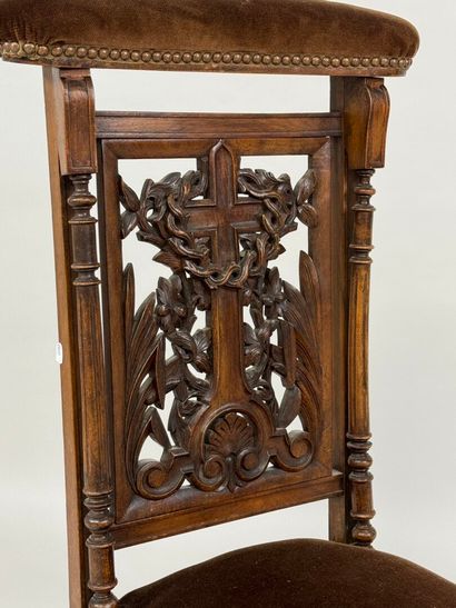 Moulded and carved wooden prie-dieu, the...