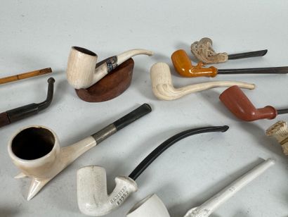 GAMBIER, GOEDEW, NARGUILEH, JACOB et divers...
Collection...