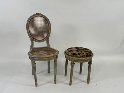 Set including molded and lacquered wood chair...