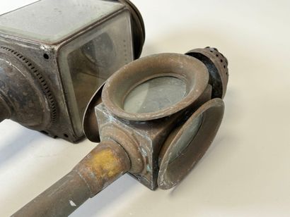 Pair of brass, metal and glass carriage lanterns.
H....