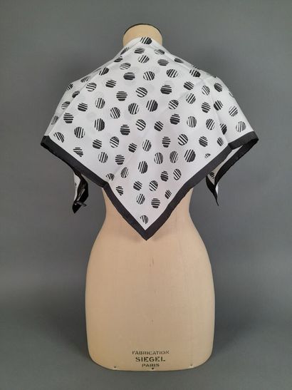 MANTERO.
Lot including:
- Silk twill square...