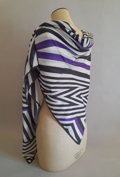 Lot including:
-CALVIN KLEIN.
Wool, viscose...